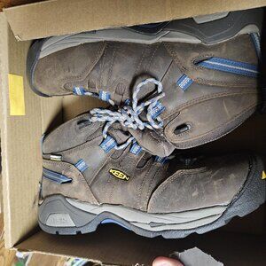 Keen Boots  Detroit Mid XT waterproof - steel toe  wide  BRAND NEW NEVER WORN